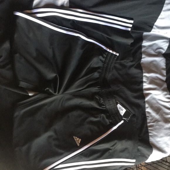 Adidas Black/white sweats XL BOYS/fit SM in women - Picture 1 of 4